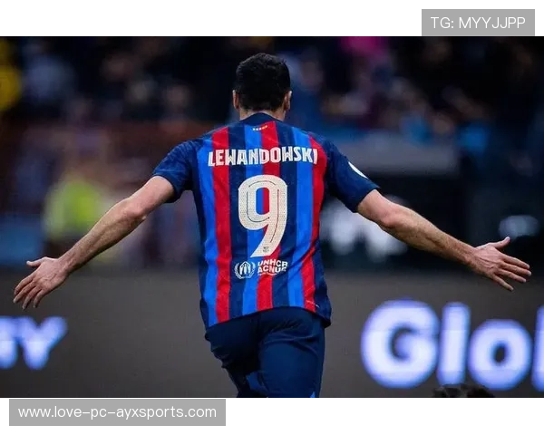 巴萨用奖金条款压莱万？高层操作引爆争议