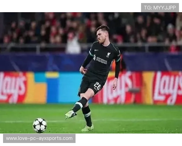 利物浦靠长传直塞撕裂对方防线——速度与视野塑造的前场杀手锏