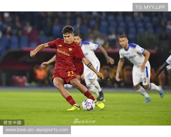 罗马斯莫林头槌压制性极强，突破球场防线的终极武器